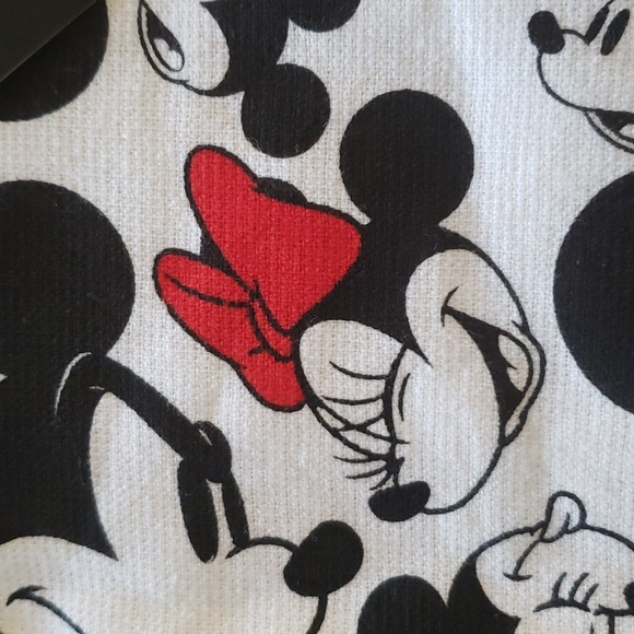 Disney Classic Mickey and Minnie Cotton Kitchen Towel Set - Picture 4 of 8
